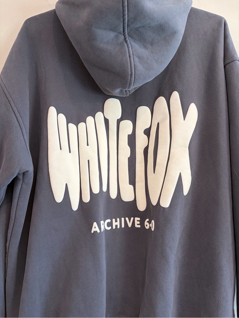 New Condition! Whitefox Charcoal Gray hoodie in Size M/L